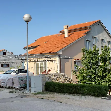 5458c Διαμέρισμα *